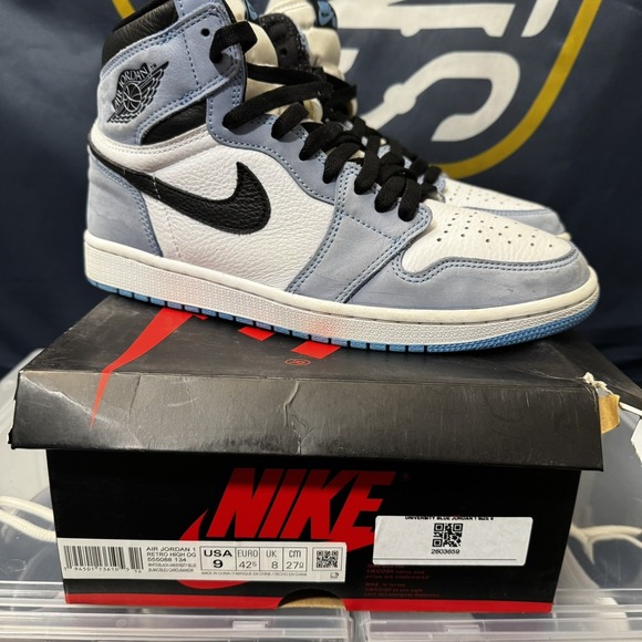 Jordan Other - Nike Air Jordan 1 Retro High OG White Black University Blue Size 9 555088-134